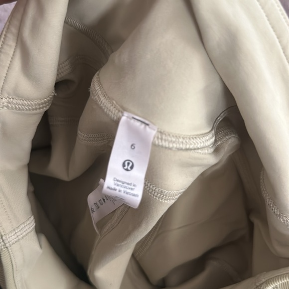 LULULEMON shorts - Picture 6 of 6